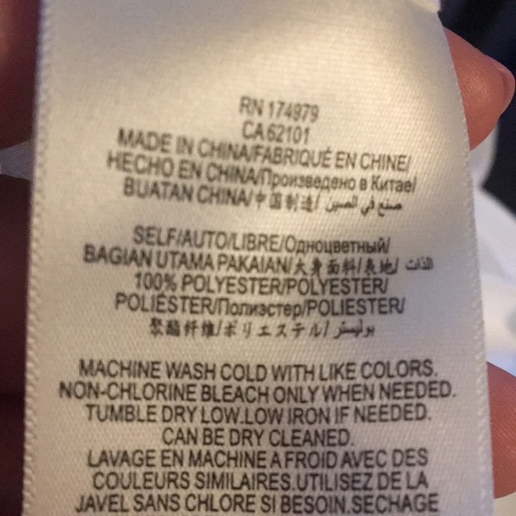 BCBGMAXAZRIA Cream Gael V-neck Ruffle Top, Blouse New! - Picture 5 of 11